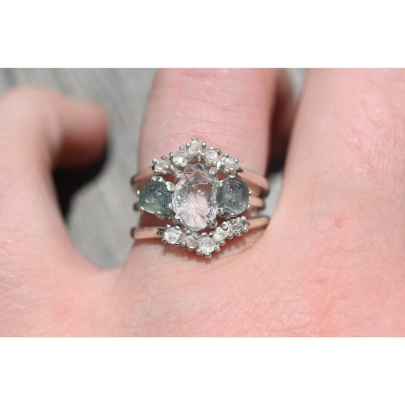 Sapphire engagement ring set, alternative diamond ring 3 4 5 6 7 8 9 10 … - Picture 4 of 4